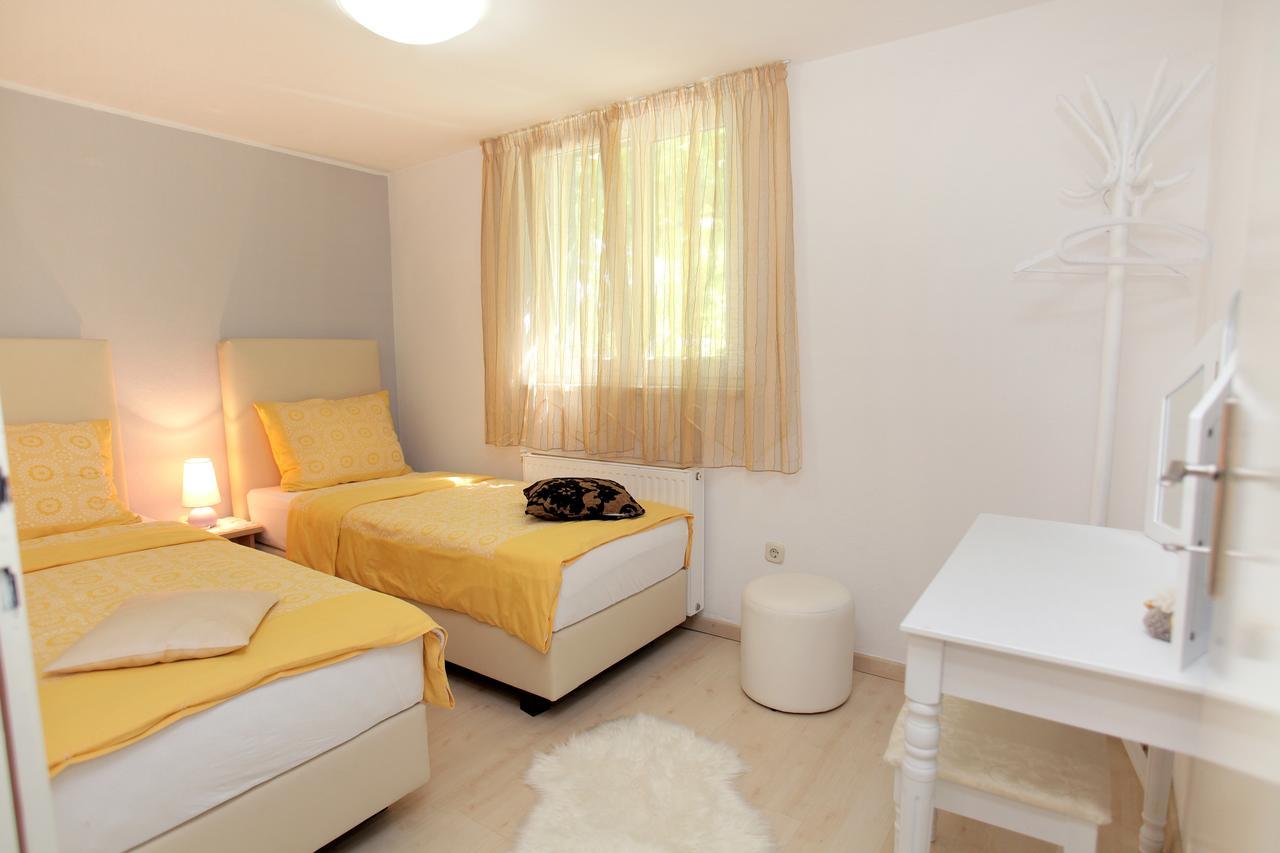 Apartment Eva Trogir Eksteriør billede