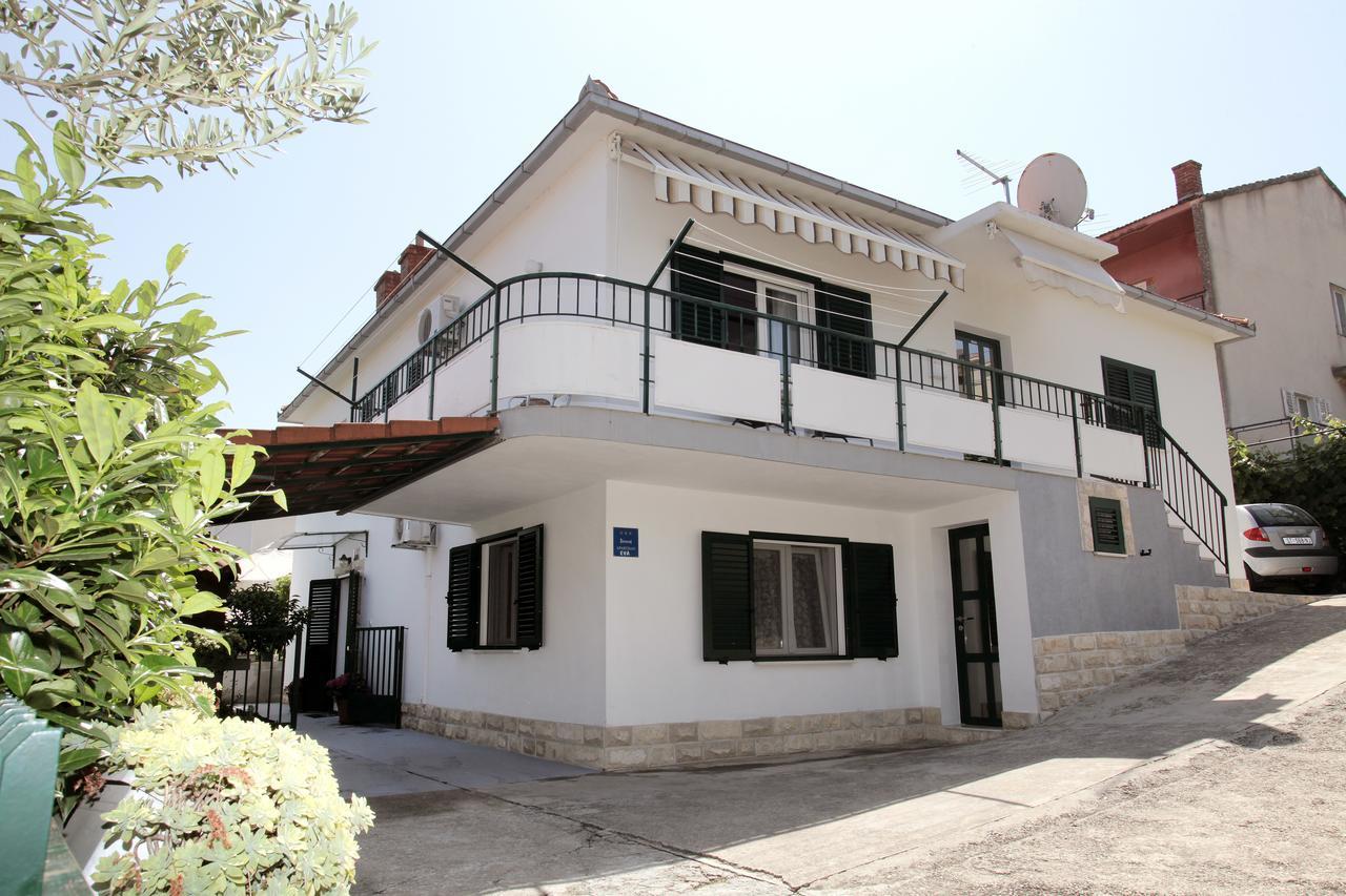 Apartment Eva Trogir Eksteriør billede
